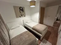 LuxuryStayLong Sleeps6 FreeParking FreeGym Terrace