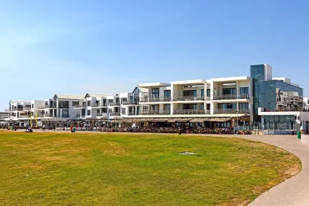 Eden on the Bay 171 by HostAgents