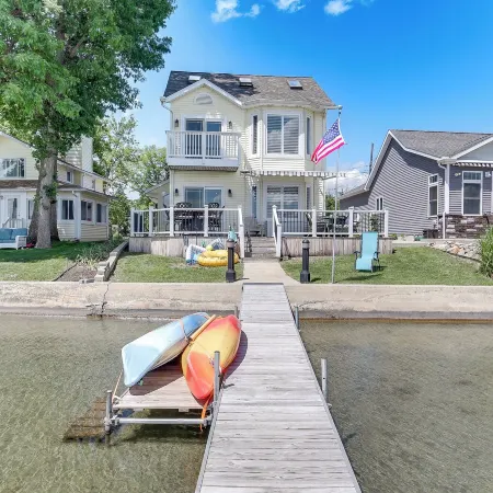 Waterfront Clarklake Escape - Deck, Dock & Views