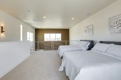 < 2 Mi to Dtwn: Reno Gem w/ Rooftop Patio!