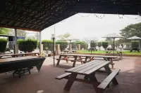 Royal Hotel Singleton فنادق في سينجغلتون