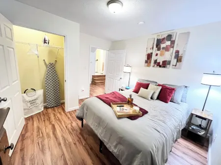 Charming Apartment in CrossLanes