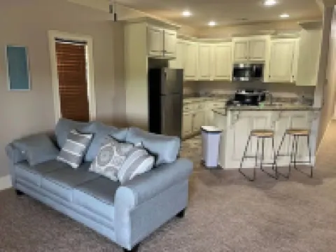 Large Home on Bluewater/Sleep 24/with boats