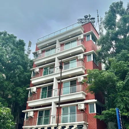 StayBird - Azure Suites, Business Hotel