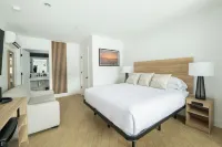 The Waypoint Hotel di Sussex County