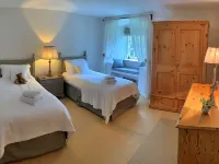 Ingleby Manor - South Front - Boutique
