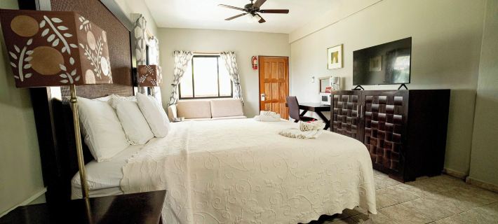 Corona del Mar Hotels in San Pedro