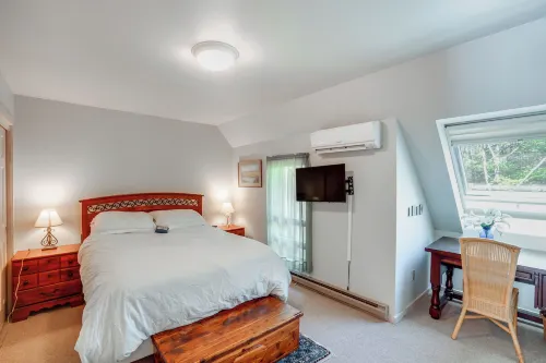 Ski, Hike & More: Year-round Gem in Windham -  Privatzimmer