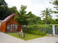 The Pasir Putih Villas Hotel di Bungatan