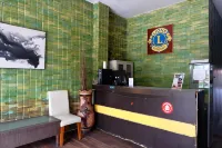 Louise Hotel Hotel a Tanjung Morawa