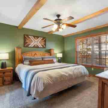 Little Creek Cabin Rooms