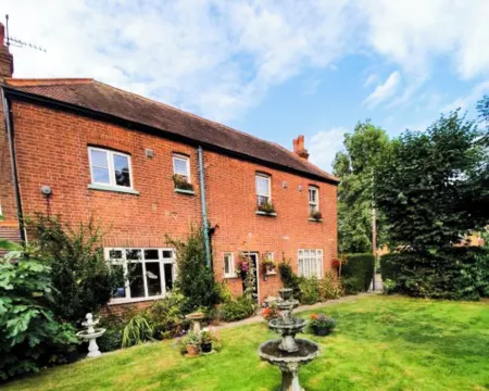 The Lodge Stanwell Hotels in Stanwell