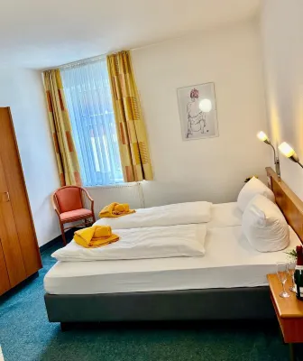 Hotel Goldener Adler Hotel di Brehna