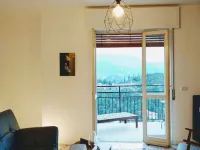 Renovated, amazing lake view Hotels in Perledo