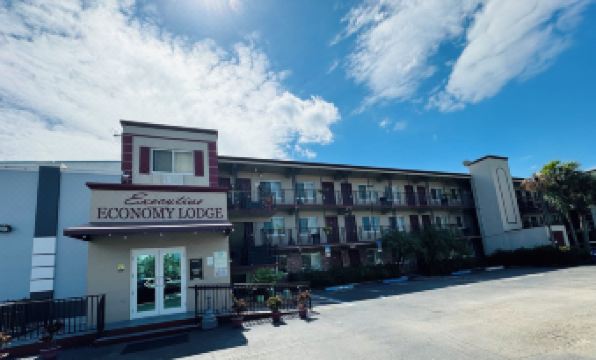 Executive Economy Lodge