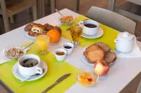 The Originals City Hôtel Continental Poitiers - breakfast