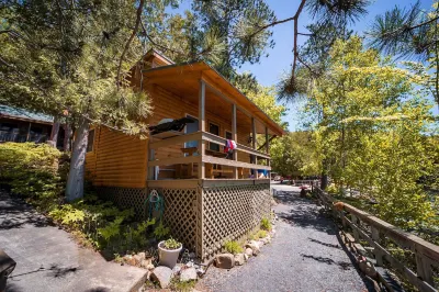 Motel Long Lake and Cottages Hotel di 