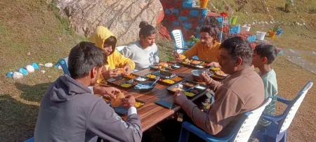 Sky Ganga Resorts Отели в г. Shivpuri