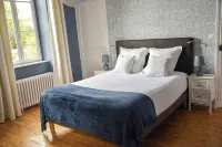 Clos Marie Hotels in Chauffailles