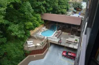 Edgewater Hotel and Conference Center - Family