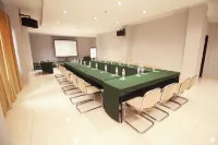 Hotel Astoria Lampung
