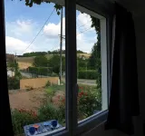 The Maison en Feuilles: a charming retreat with garden, terrace, perfect for 2 게흐빌르 호텔