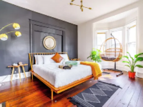 Jungle House Luxury Stays - Downtown Chillicothe Hotels in Chillicothe
