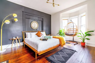 Jungle House Luxury Stays - Downtown Chillicothe Hotels in 