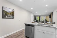 New! 3BR Condo, Private Hot Tub, Close to Strip