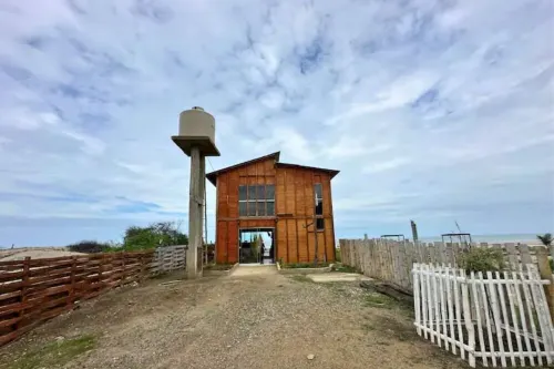 ¡vive el Paraíso en Justo en la Gloria! ¡goza Esta Casa de Playa y Vista al Mar!