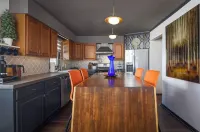 Cozy, pet friendly, Mid-Century style home loaded with books, movies, games.