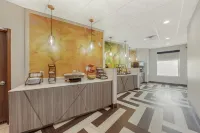 Best Western Green Oak Inn  Suites