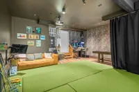 Charming 4-bedroom house with entertainment and hot tub in Troutdale