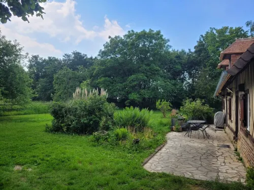 Quiet Norman house in the Pays d'Auge فنادق في Hotot-en-Auge