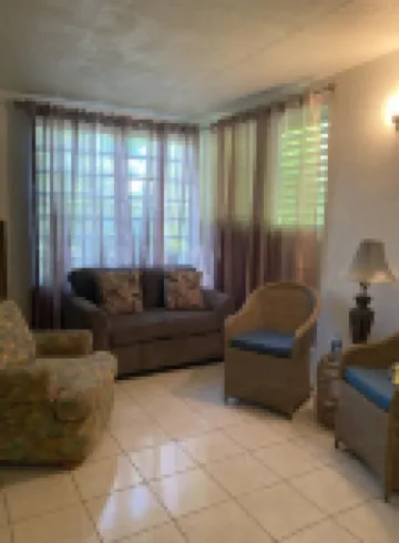 One-bedroom apartment on St Croix; AC, WiFi, near shopping center & restaurants