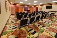 Hampton Inn & Suites Corsicana - Parkplatz
