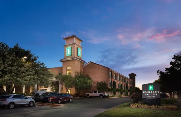 拉伯克希爾頓安泊套房酒店