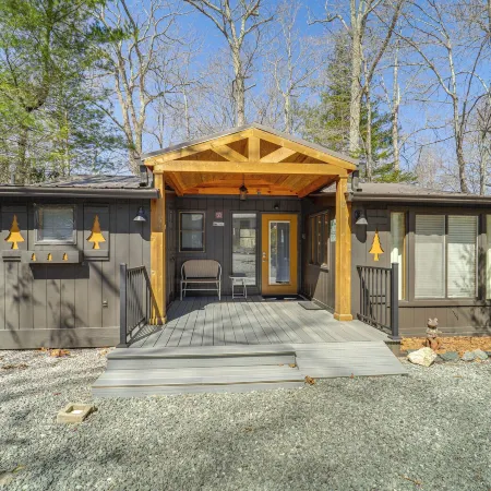 Near Lake + Trails: Rustic Newland Cabin w/ Deck!