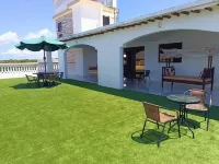 Villa Becky -Luxury 3 Bedroom with AC Penthouse in Diani Beach