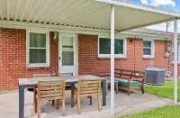 Cozy 3BR Getaway  Pets OK + Fenced Yard