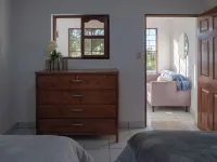 Los Pirineos Cottage - Stunning Mountain View - private getaway - pet friendly Hotels in 