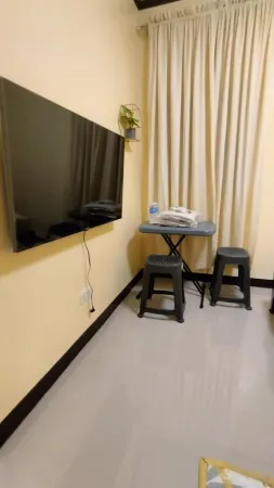 Cozy 2-bedroom lodge with WiFi, AC in charming Bagac Отели рядом с достопримечательностью «Las Casas Filipinas»