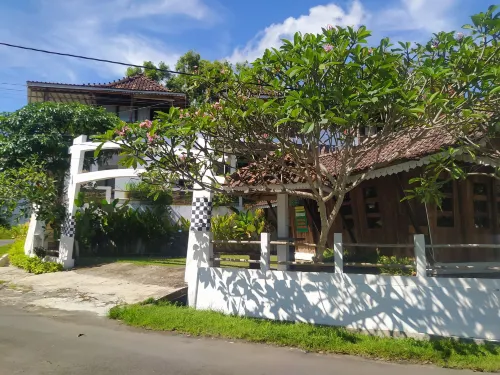 Wooden Javanese Villa Yogyakarta Hotels in Kretek