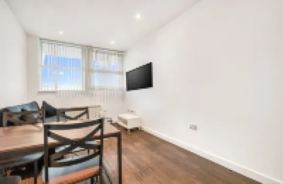 Fantastic 1 Bed by Heathrow Airport