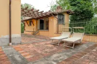 The Pinewood for Wine Lovers Hotels in Crespina Lorenzana