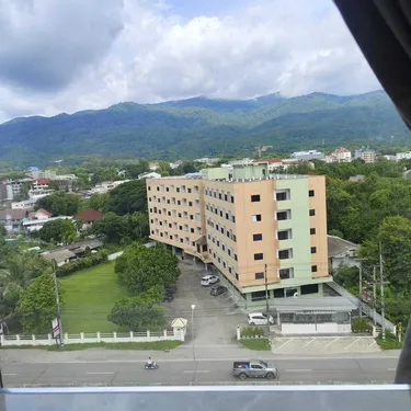 รูปภาพของ902/2  91 sm fully renovated spacious apartment, in the hearth of Chiang Mai.