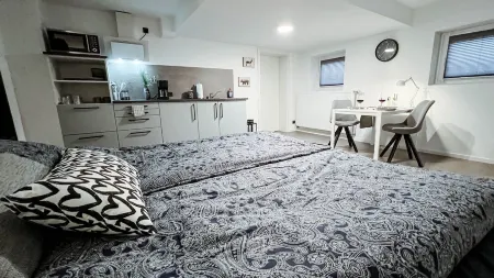 Gemütliches Studio-apartment Paula in Ruhiger Ortsrandlage Отели в г. Дильмиссен