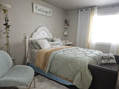 Luxury rental, Spare room Hotel in zona Columbia Basin College