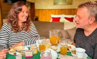 Chalé Com Hidro, Cachoeira Privativa e Café da Manhã