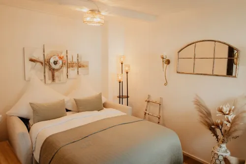 Moselle apartment, oldest wine village, hiking, cycling, washing machine, Netflix! Hotels in Neumagen-Dhron